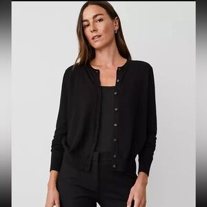 Banana Republic Black Knit cardigan 🖤FINAL PRICE🖤